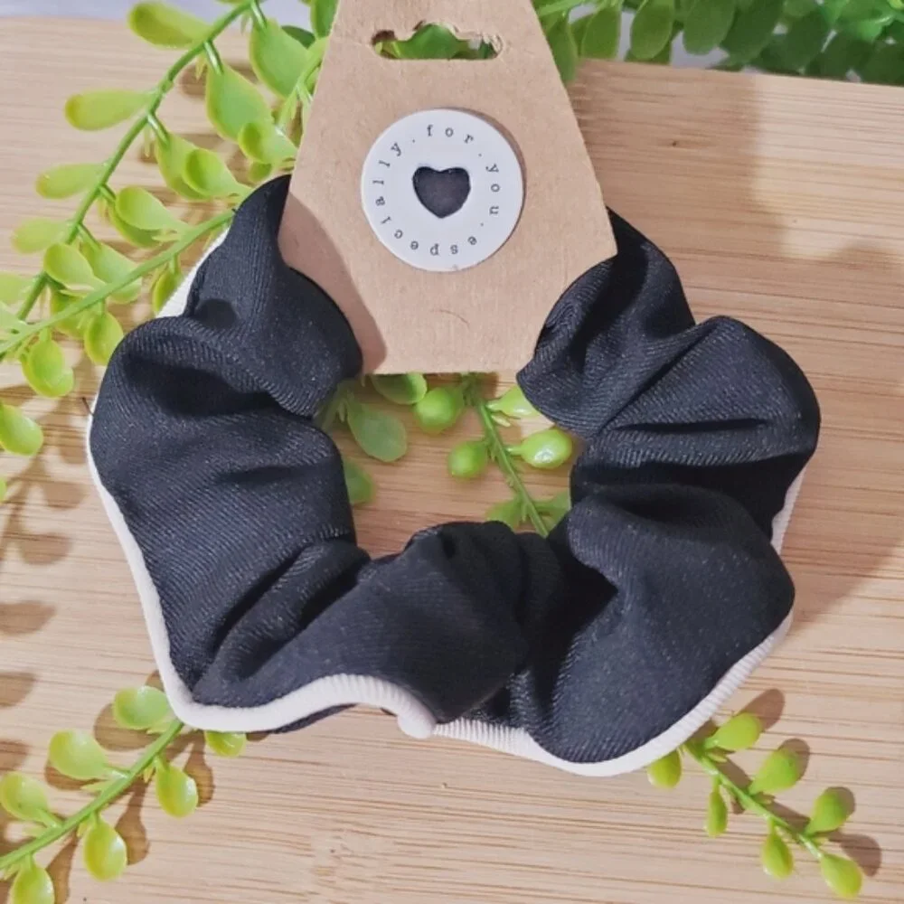 New Color Block Classy Scrunchie - Picture 4 of 4